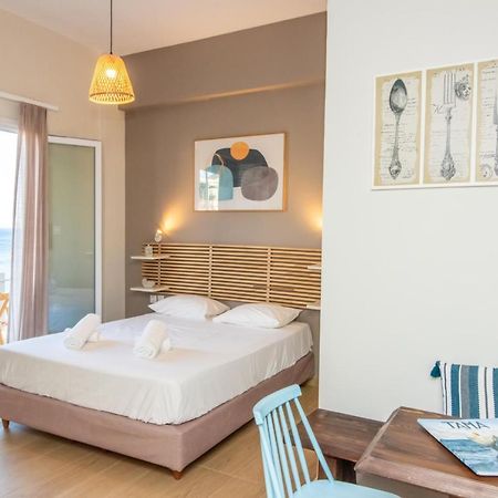 Azure In Tinos Apartment ภายนอก รูปภาพ