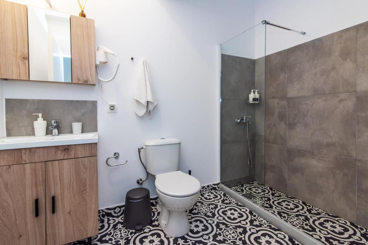 Azure In Tinos Apartment ภายนอก รูปภาพ